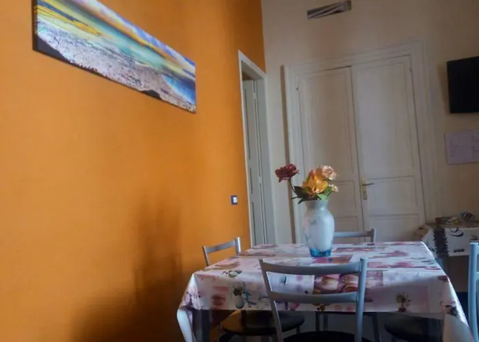 Arco Dell'orologio Frühstückspension Trapani